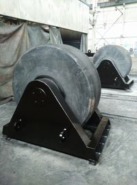 Chine Matériau protecteur en caoutchouc marin à roues de gouvernail de direction de tambour d'amortisseur de rouleau pour le dock fournisseur