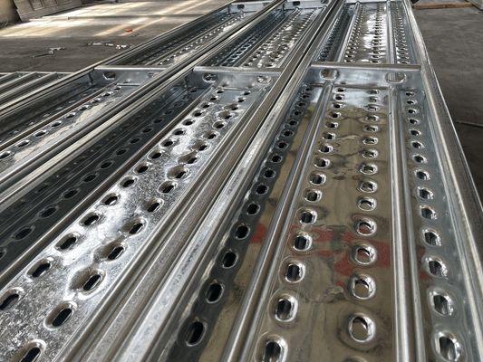 Chine Planche en acier galvanisée par tremplin de planches de plate-forme d'échafaudage de construction navale fournisseur