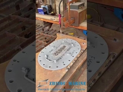 Le couvercle du trou d'échappement avec les marques de soudage est équipé de différents joints en caoutchouc différents de ceux de la