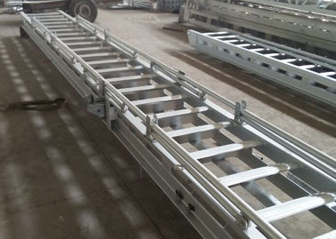Chine Escalier d'embarquement en aluminium pour les navires Escalier d'hébergement 12 - 58 marches fournisseur