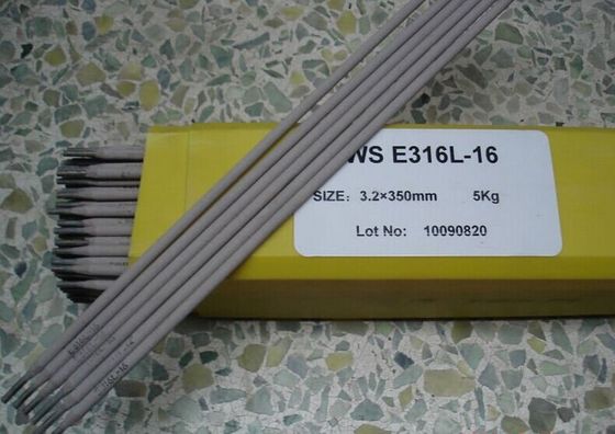AWS A5.4 E308L-16 Extra-faible teneur en carbone en acier inoxydable soudage à la tige titane type chaux pour les applications industrielles fournisseur
