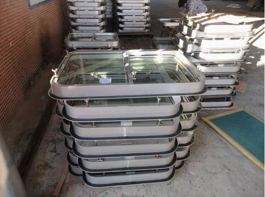 fenêtres fixes de cabine de plaisance en acier d'aluminium ouvrant vers l'intérieur fournisseur