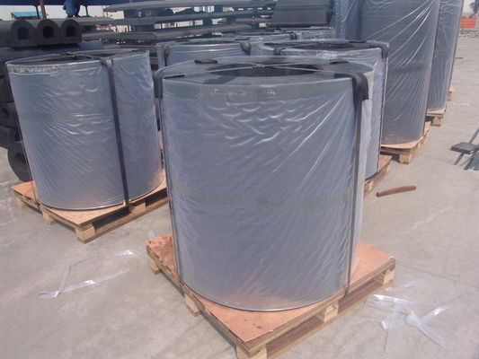 Facilité d'installation Fender en caoutchouc cylindrique avec une absorption d'énergie raisonnable en utilisant du caoutchouc naturel fournisseur