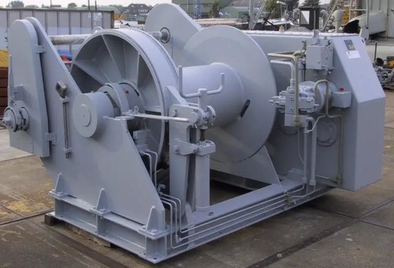 Équipement de pont maritime Ancrage hydraulique simple et symétrique Ventilateur / Double type de treuil d'amarrage Lecteur de câbles fournisseur