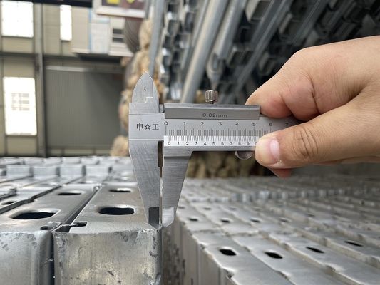 Échafaudage en acier galvanisé planche tremplin résistant à la corrosion Taille personnalisable fournisseur