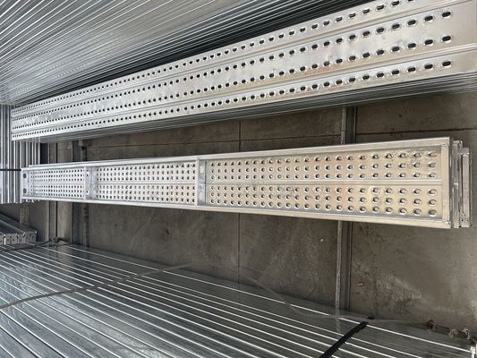 Échafaudage en acier galvanisé planche tremplin résistant à la corrosion Taille personnalisable fournisseur