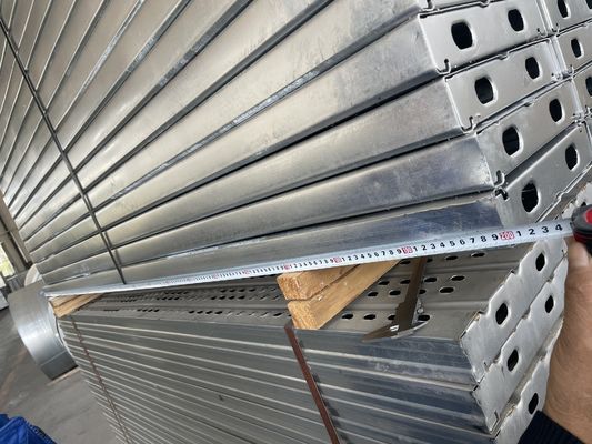 Q235 Q345B Système d'échafaudage Cuplock Planche de passerelle avec taille personnalisable et résistance à la corrosion fournisseur