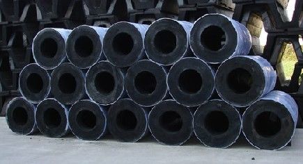 Tubes en caoutchouc marine à cylindre à faible force de réaction fournisseur