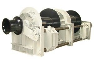 Guindeau électrique d'ancre équipement de pont marin avec treuil d'amarrage à double tambour conçu pour la manutention de charges allant de 30KN à 400KN fournisseur