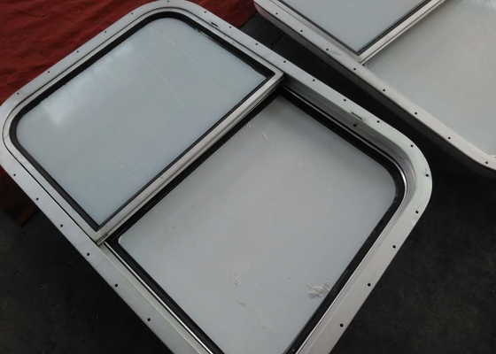 Fenêtres en verre marines rectangulaires fixes en laiton pour la carlingue de bateau
